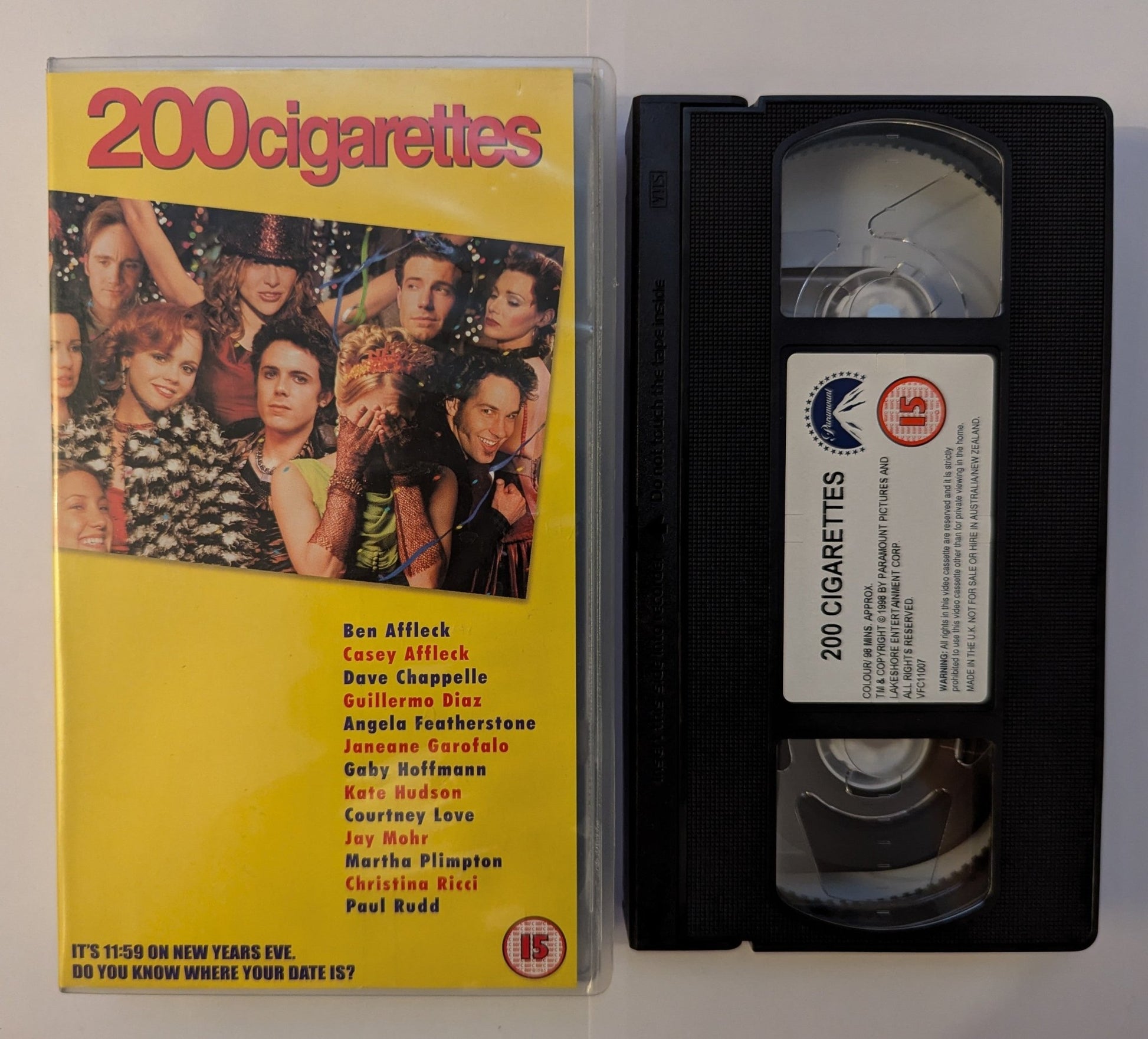 200 Cigarettes (1999) VHS Video - Flippin Retro Video Shop