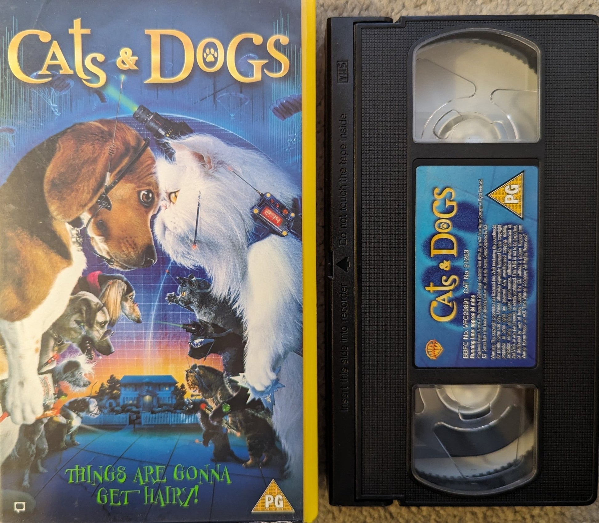 Cats & Dogs (2001) VHS Video Yellow Case - Flippin Retro Video Shop