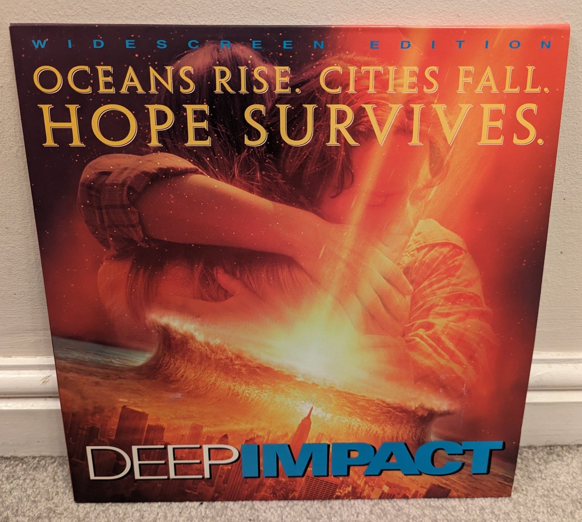 Deep Impact (1998) Laserdisc NTSC - Flippin Retro Video Shop