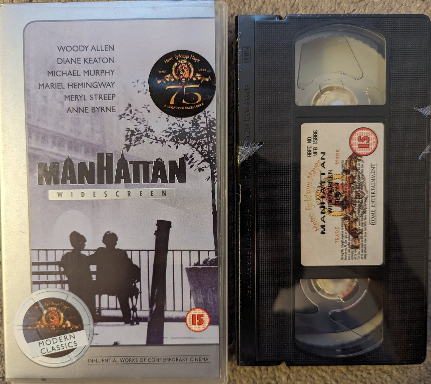 Manhattan (1979) VHS Video *sealed* - Flippin Retro Video Shop