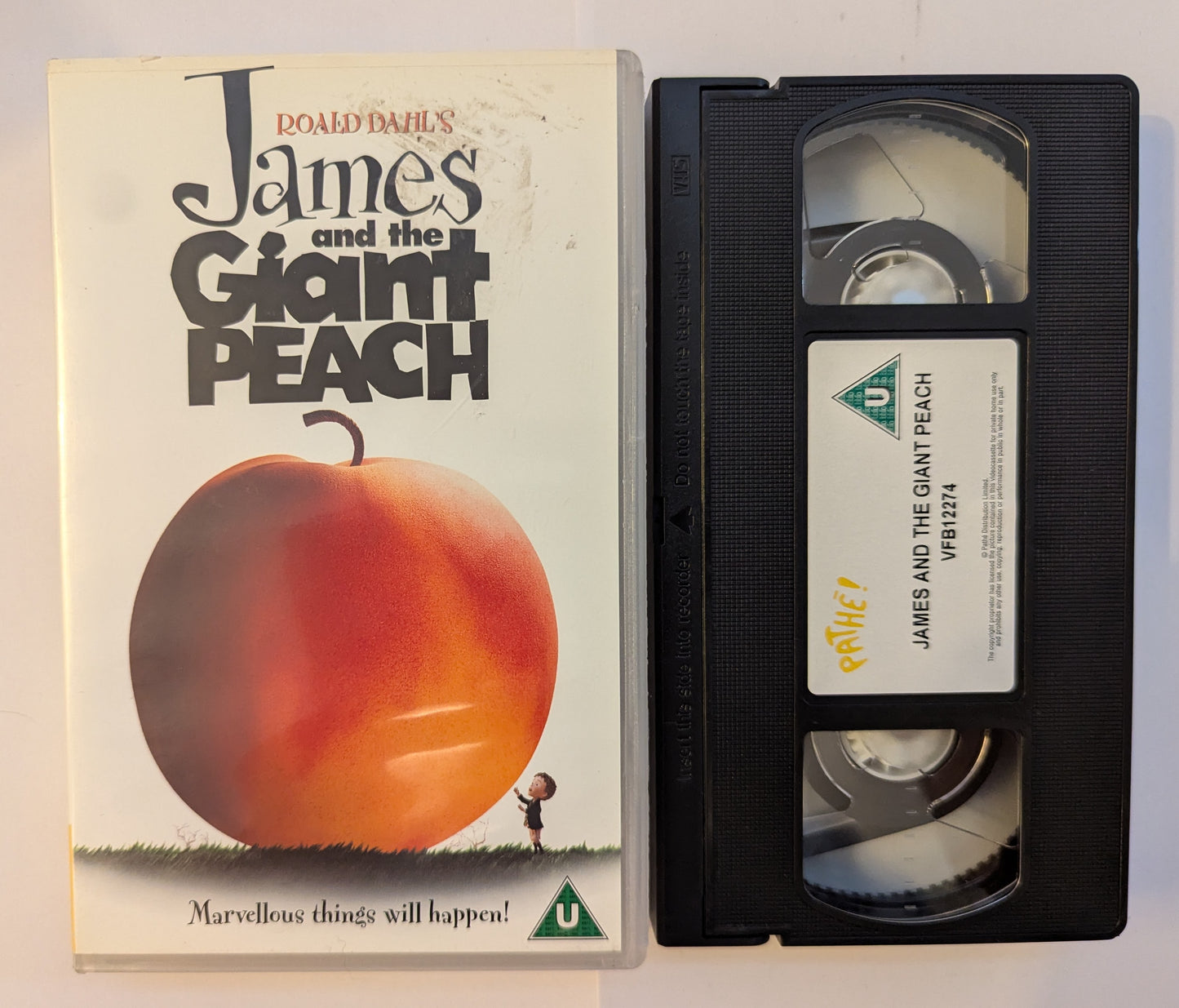 James and the Giant Peach (1996) VHS Video Pathe