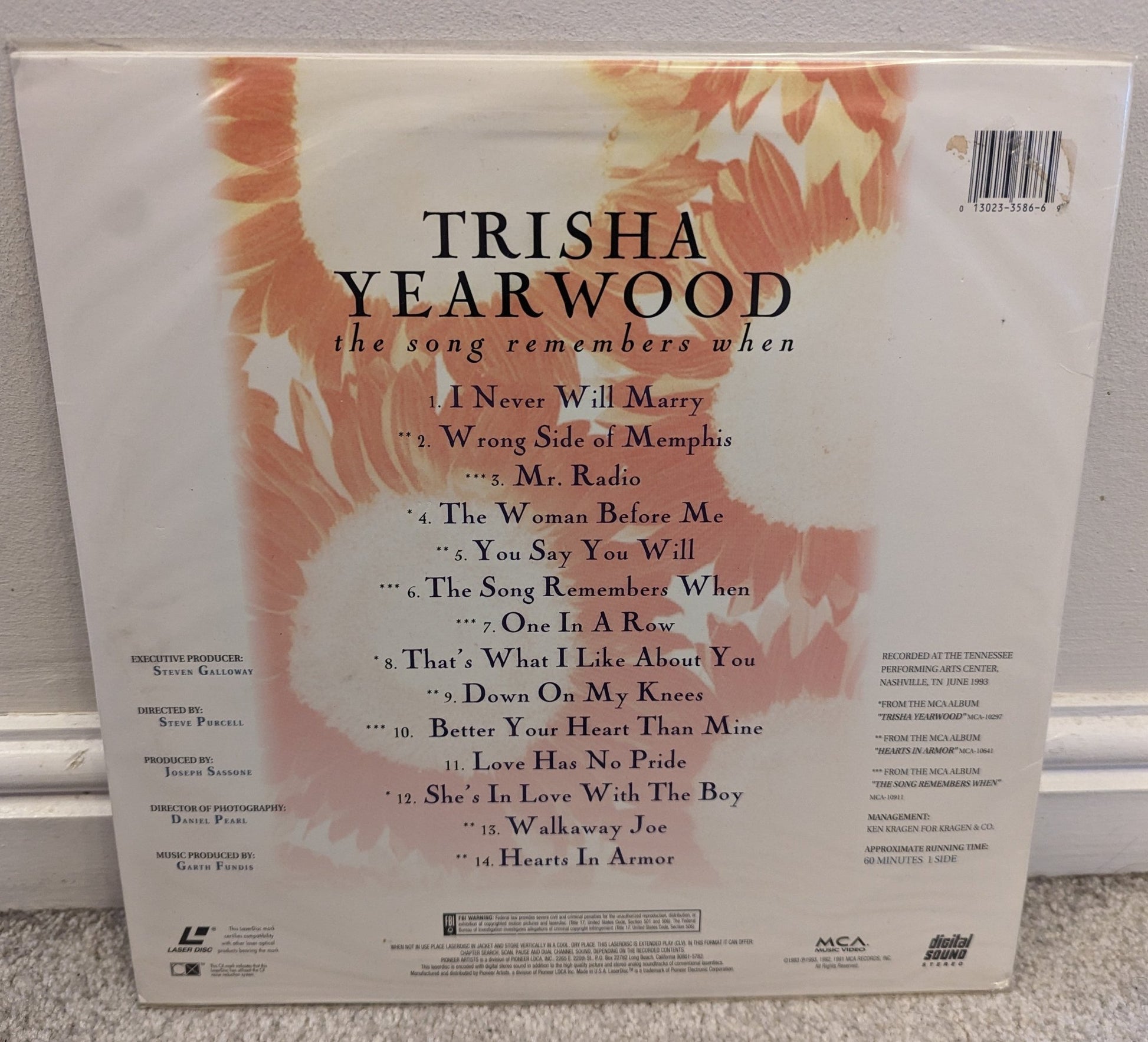 Trisha Yearwood Laserdisc NTSC - Flippin Retro Video Shop