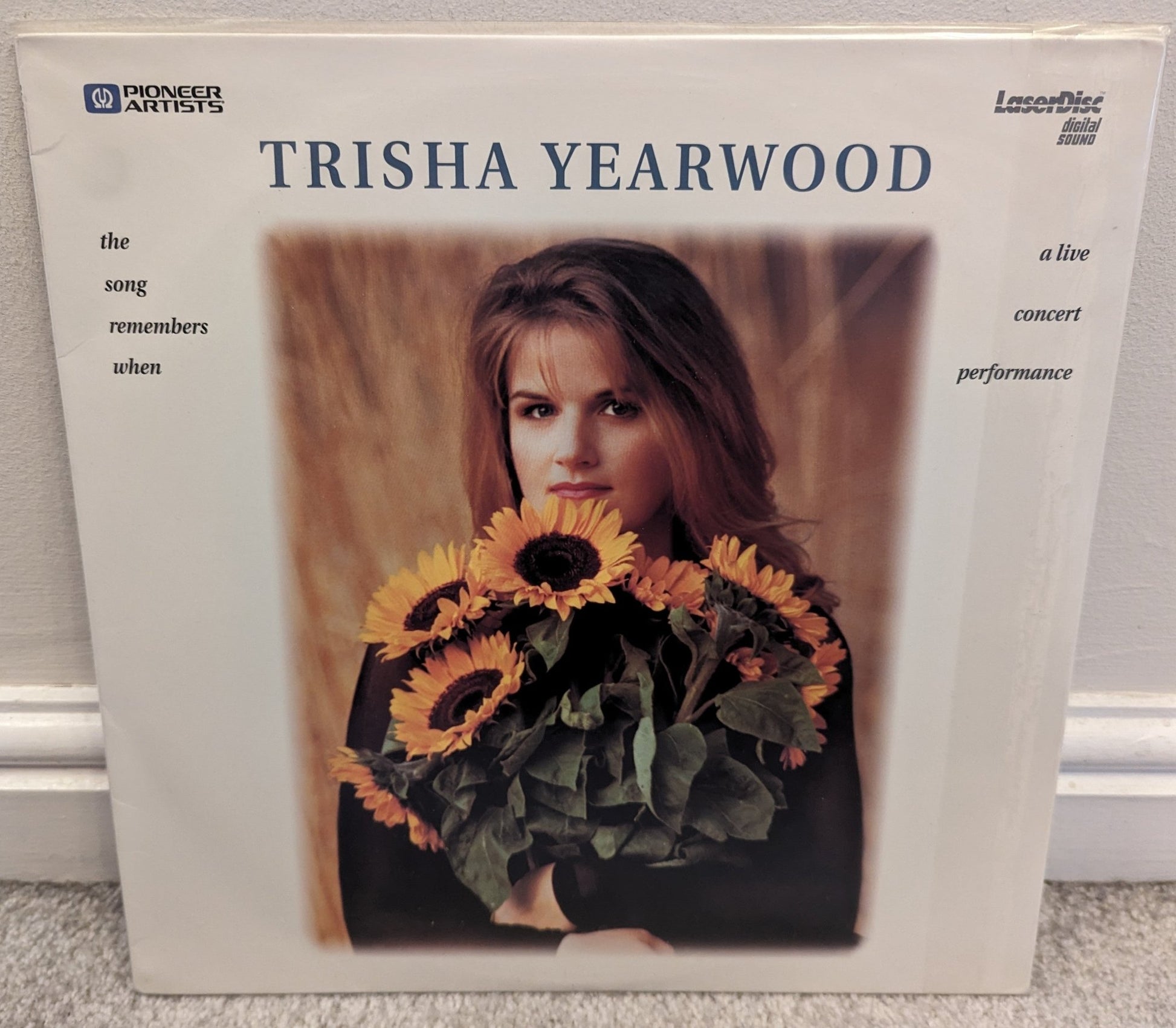 Trisha Yearwood Laserdisc NTSC - Flippin Retro Video Shop