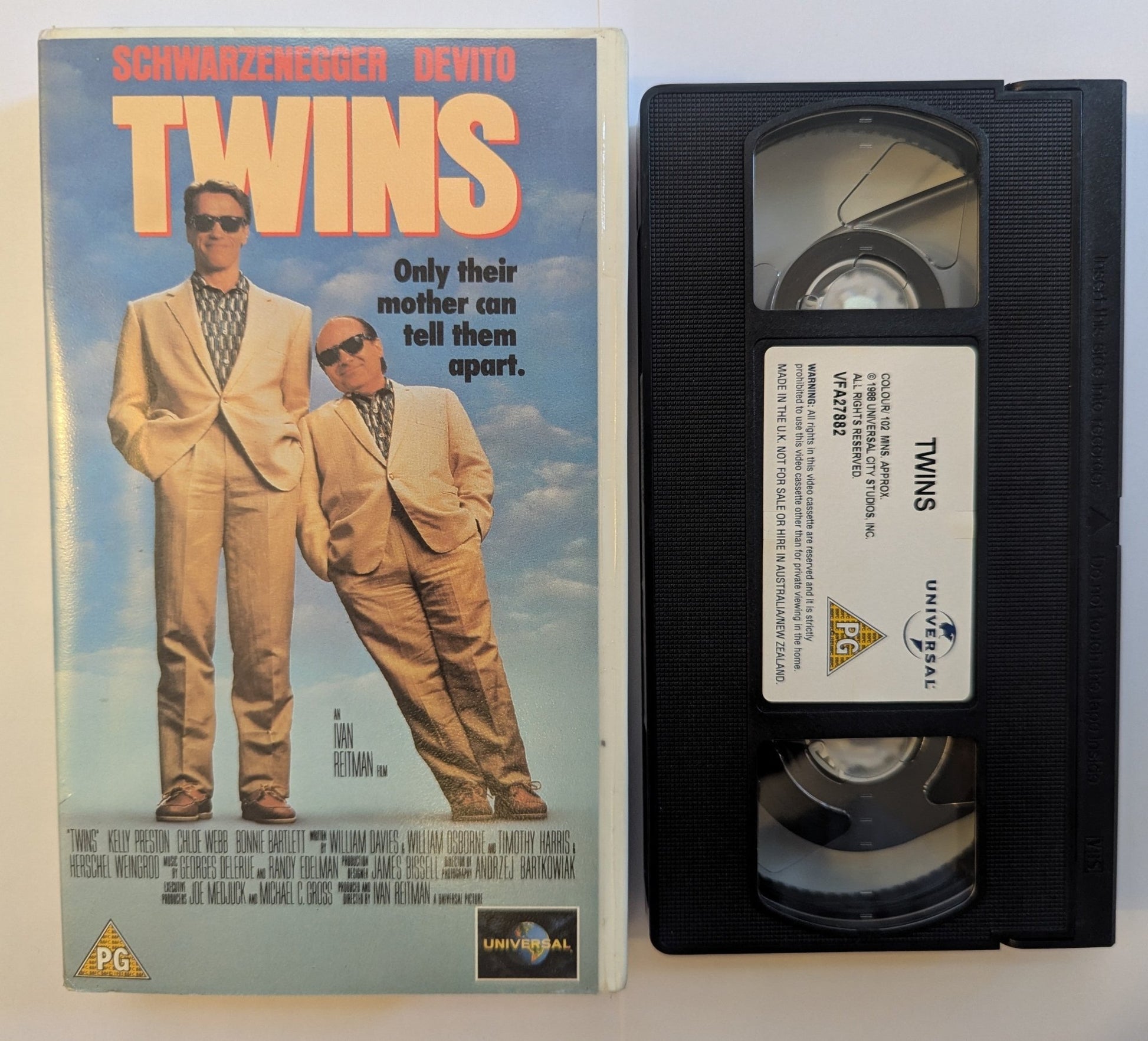 Twins (1988) VHS Video (white case) - Flippin Retro Video Shop